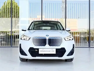 2024 BMW iX1 eDrive 25L, белый, 3616099 рублей, вид 2