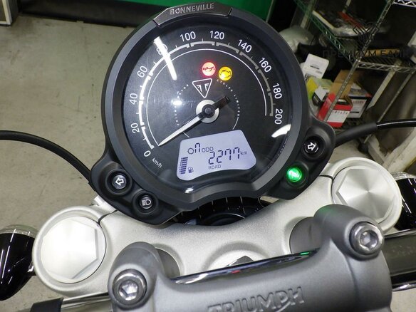 2024 Triumph Bonneville Speedmaster, чёрный, 1377000 рублей - вид 6
