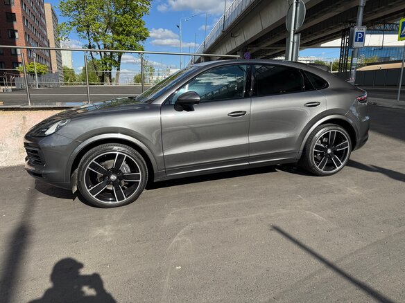 2021 Porsche Cayenne Coupé III, серый, 9250000 рублей - вид 5