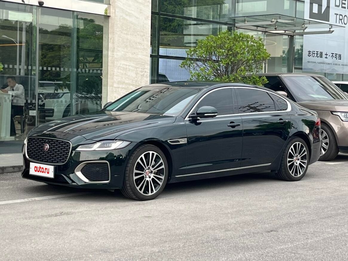 Открыть фотографии: Jaguar XF II Рестайлинг
