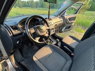 2011 Skoda Roomster I Рестайлинг, серый, 650000 рублей, вид 5