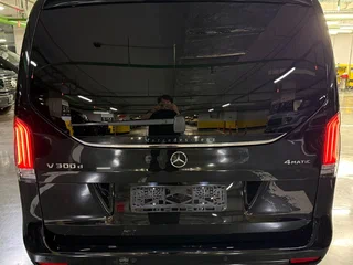 2025 Mercedes-Benz V-Класс Long 300 d длинный III (W447) Рестайлинг 2, чёрный, 25200000 рублей, вид 5