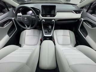 2024 Toyota RAV4 V (XA50), чёрный, 4800000 рублей, вид 4