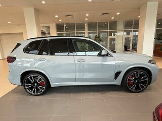 2026 BMW X5 30d IV (G05/G18) Рестайлинг, серый, 15900000 рублей, вид 3