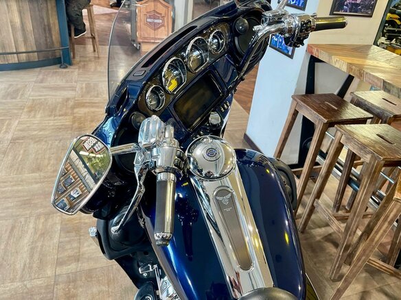 2018 Harley-Davidson CVO Limited, синий, 3500000 рублей - вид 12