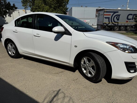 2011 Mazda 3 II (BL), белый - вид 4