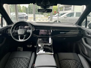 2026 Audi Q7 45 TFSI II (4M) Рестайлинг 2, чёрный, 11400000 рублей, вид 3
