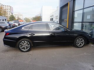 2019 Hyundai Sonata VIII (DN8), чёрный, 2368000 рублей, вид 4