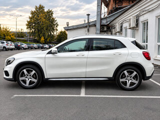 2016 Mercedes-Benz GLA 250 I (X156), белый, 2699000 рублей, вид 4