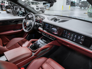 2026 Porsche Cayenne III Рестайлинг, серый, 18750000 рублей, вид 2