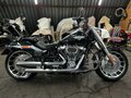2017 Harley-Davidson Fat Boy, чёрный, 1860000 рублей - вид 2