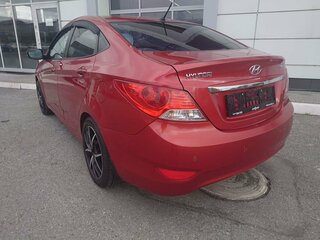 2013 Hyundai Solaris I, красный, 730000 рублей, вид 5