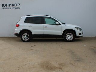 2016 Volkswagen Tiguan I Рестайлинг, белый, 1319000 рублей, вид 4