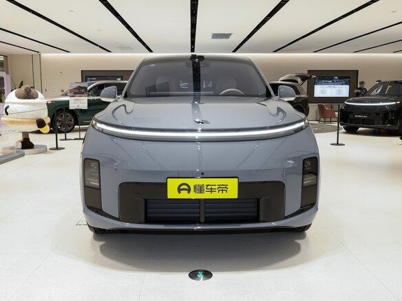 2026 Li Auto (Lixiang) L8 II, синий, 9853000 рублей
