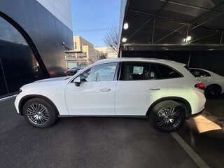 2026 Mercedes-Benz GLC 220 d II (X254), белый, 9658000 рублей, вид 4