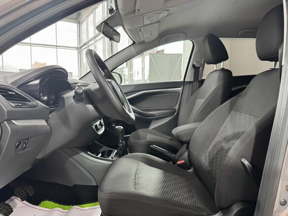 2018 Lada (ВАЗ) Vesta SW I, серый, 1019000 рублей - вид 7