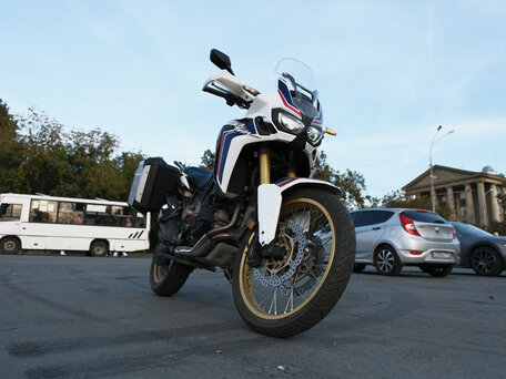 2016 Honda CRF 1000L Africa Twin, белый, 950000 рублей, вид 5
