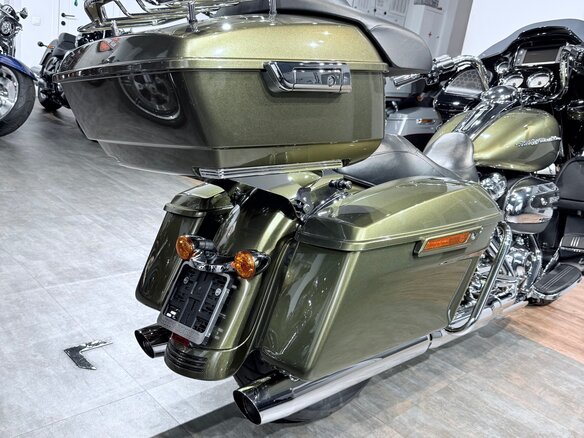 2017 Harley-Davidson Road Glide, зелёный, 1999000 рублей - вид 16
