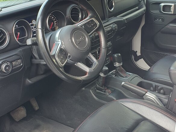 2020 Jeep Wrangler IV (JL), белый, 5100000 рублей - вид 11
