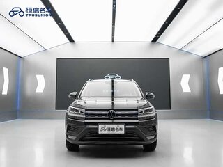 2022 Volkswagen Tharu I, чёрный, 1445000 рублей, вид 2