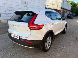 2021 Volvo XC40 I, белый, 1950000 рублей, вид 4