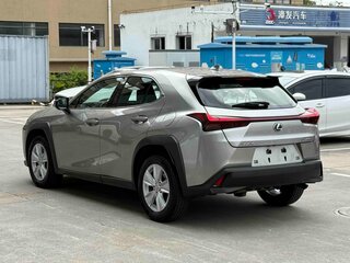 2023 Lexus UX 250h I, серый, 3998000 рублей, вид 5