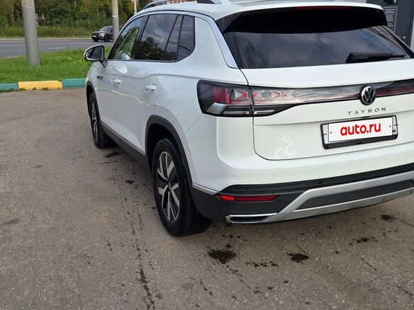 2024 Volkswagen Tayron I Рестайлинг, белый, 3620000 рублей - вид 3