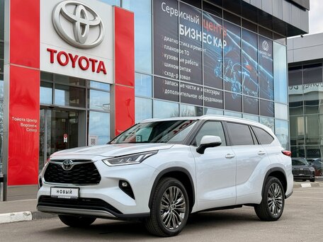 Toyota Highlander IV (XU70)