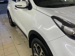 2020 Kia Sportage IV Рестайлинг, белый, 2250000 рублей, вид 3