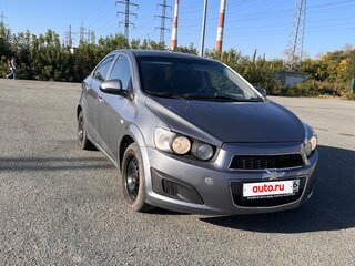 2013 Chevrolet Aveo II, серый, 399000 рублей, вид 2