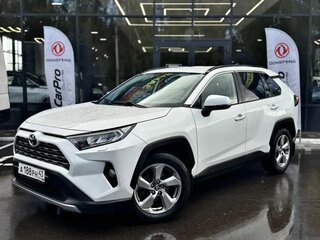 2019 Toyota RAV4 V (XA50), белый, 2980000 рублей, вид 1