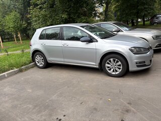 2014 Volkswagen Golf VII, серебристый, 1050000 рублей, вид 2