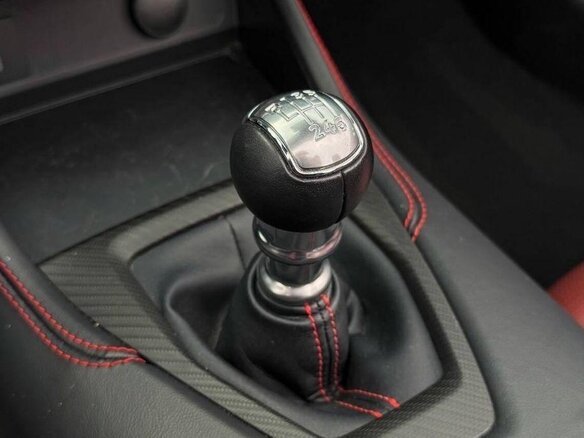 2026 Ford Mustang VII, красный - вид 23