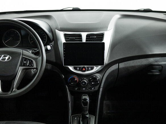 2016 Hyundai Solaris I Рестайлинг, серебристый, 899700 рублей - вид 13
