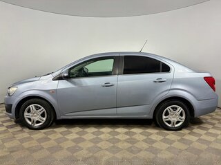 2013 Chevrolet Aveo II, голубой, 600000 рублей, вид 2