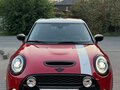 2020 Mini Hatch Cooper S III (F55/F56) Рестайлинг, красный - вид 2