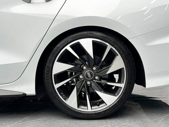2022 Audi A3 35 TFSI Long IV (8Y), белый, 1690000 рублей - вид 13