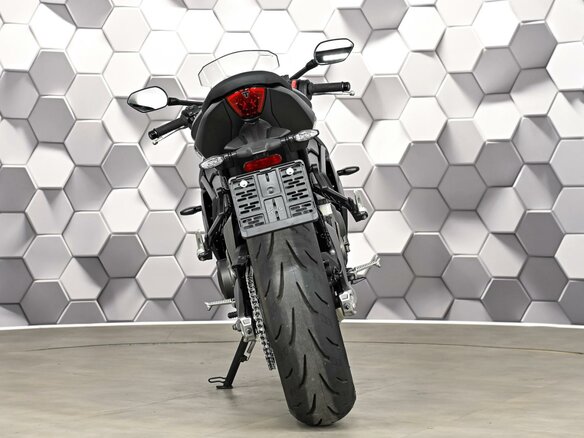 2024 Triumph Daytona 660, чёрный - вид 5