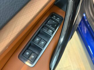 2026 Lada (ВАЗ) Vesta SW Cross I Рестайлинг (NG), синий, 2113000 рублей, вид 4