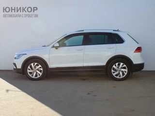 2020 Volkswagen Tiguan II Рестайлинг, белый, 2519000 рублей, вид 2
