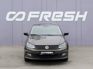 2020 Volkswagen Polo V Рестайлинг, коричневый, 949000 рублей, вид 3