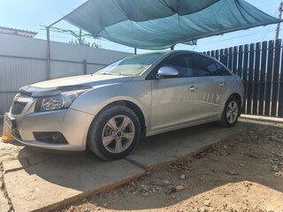 2012 Chevrolet Cruze I, серебристый, 715000 рублей, вид 2