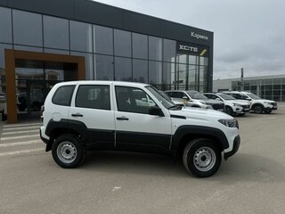 2026 Lada (ВАЗ) Niva Travel I Рестайлинг, белый, 1419000 рублей, вид 3