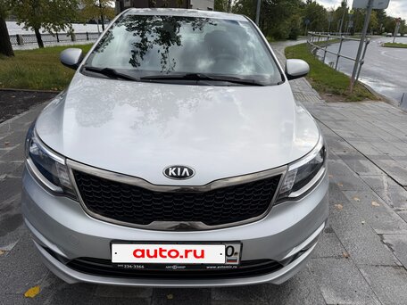 2015 Kia Rio 6-speed III, серый, вид 2