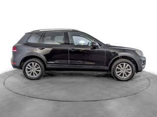 2012 Volkswagen Touareg II, чёрный, 2115000 рублей, вид 4