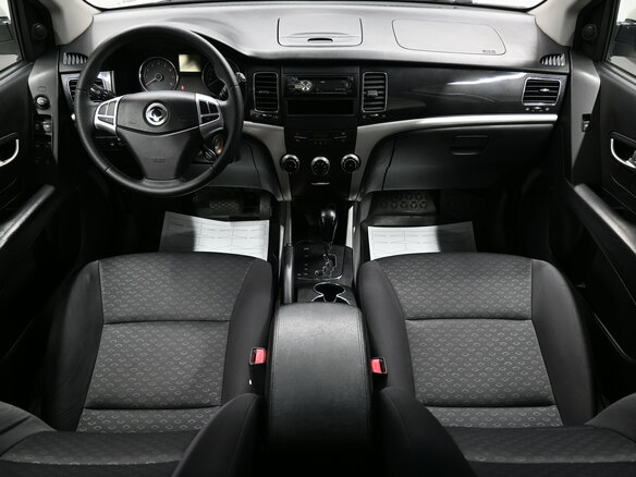 2012 SsangYong Actyon II, белый - вид 9