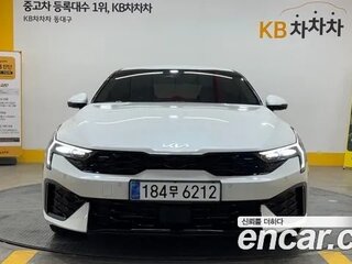 2023 Kia K5 LPi III Рестайлинг, белый, 3050000 рублей, вид 2