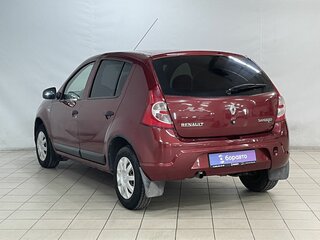 2011 Renault Sandero I, красный, 489000 рублей, вид 5