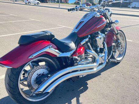2009 Yamaha XV 1900, красный, 799000 рублей, вид 4