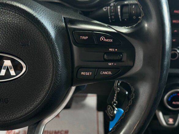 2018 Kia Rio X-Line IV, бежевый - вид 17